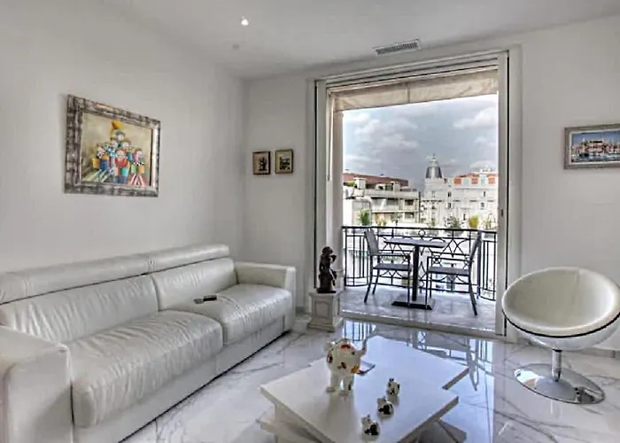 La Croisette Elegant Avec Balcon Et Vue Apercu Daire *